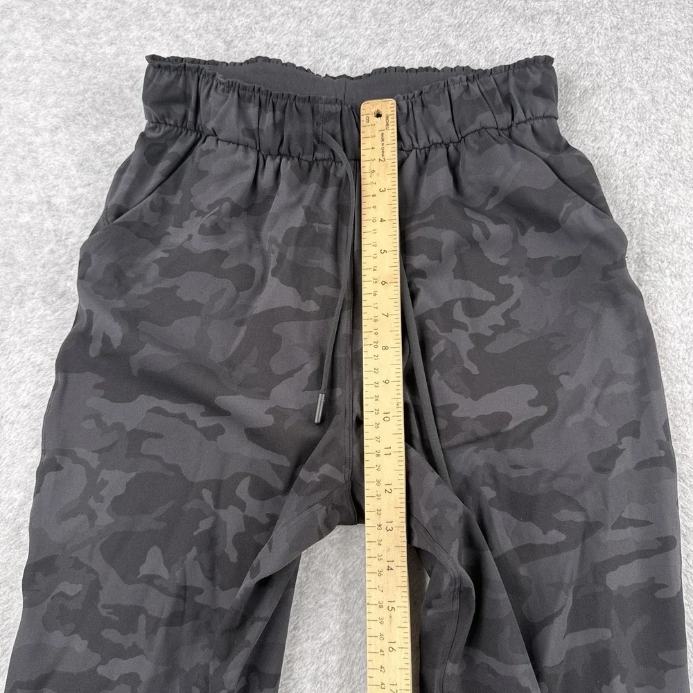 Lululemon Joggers Womens 6 Gray Camo Keep Moving Pant Hi-Rise 7/8 Luxstreme - Picture 2 of 9